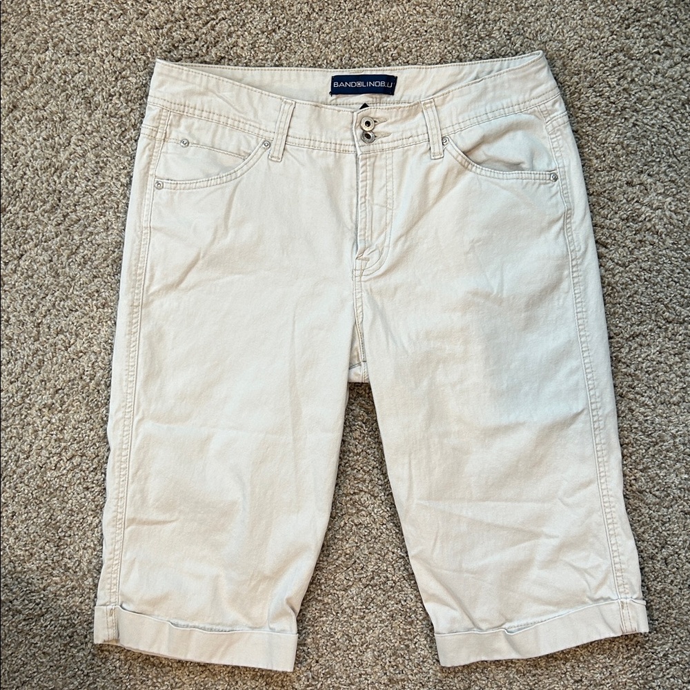 Bandolino Cream Capri pants, EUC